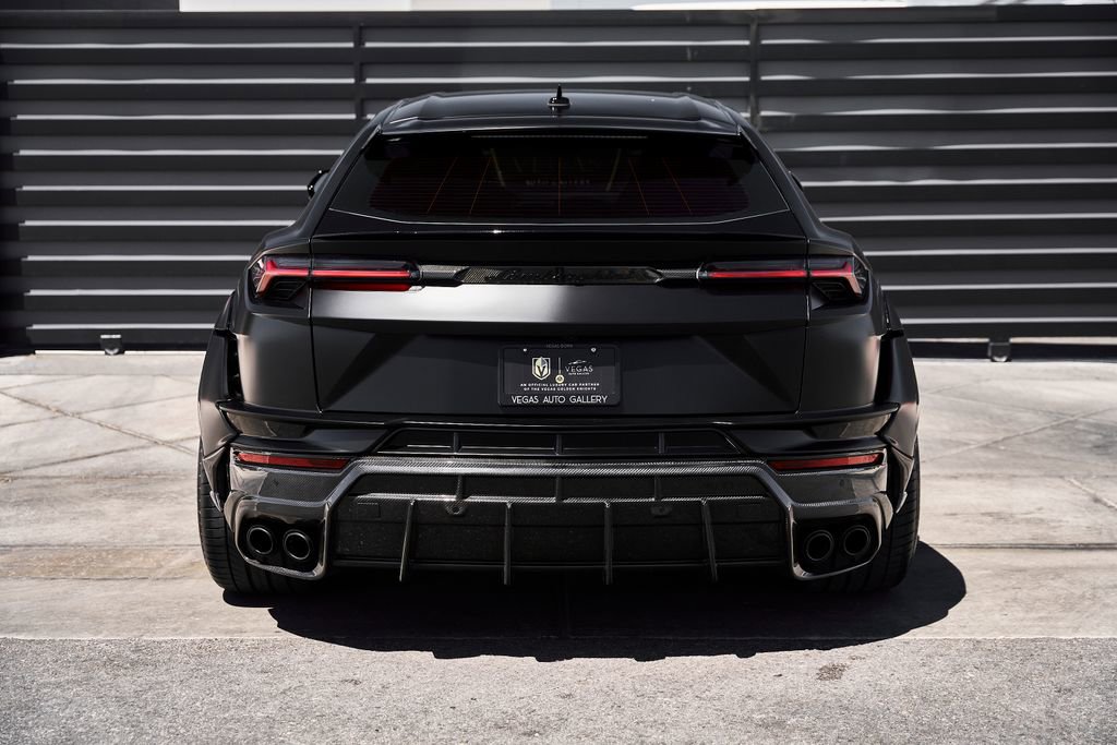 Used 2024 Lamborghini Urus Performante AWD/4WD image 23