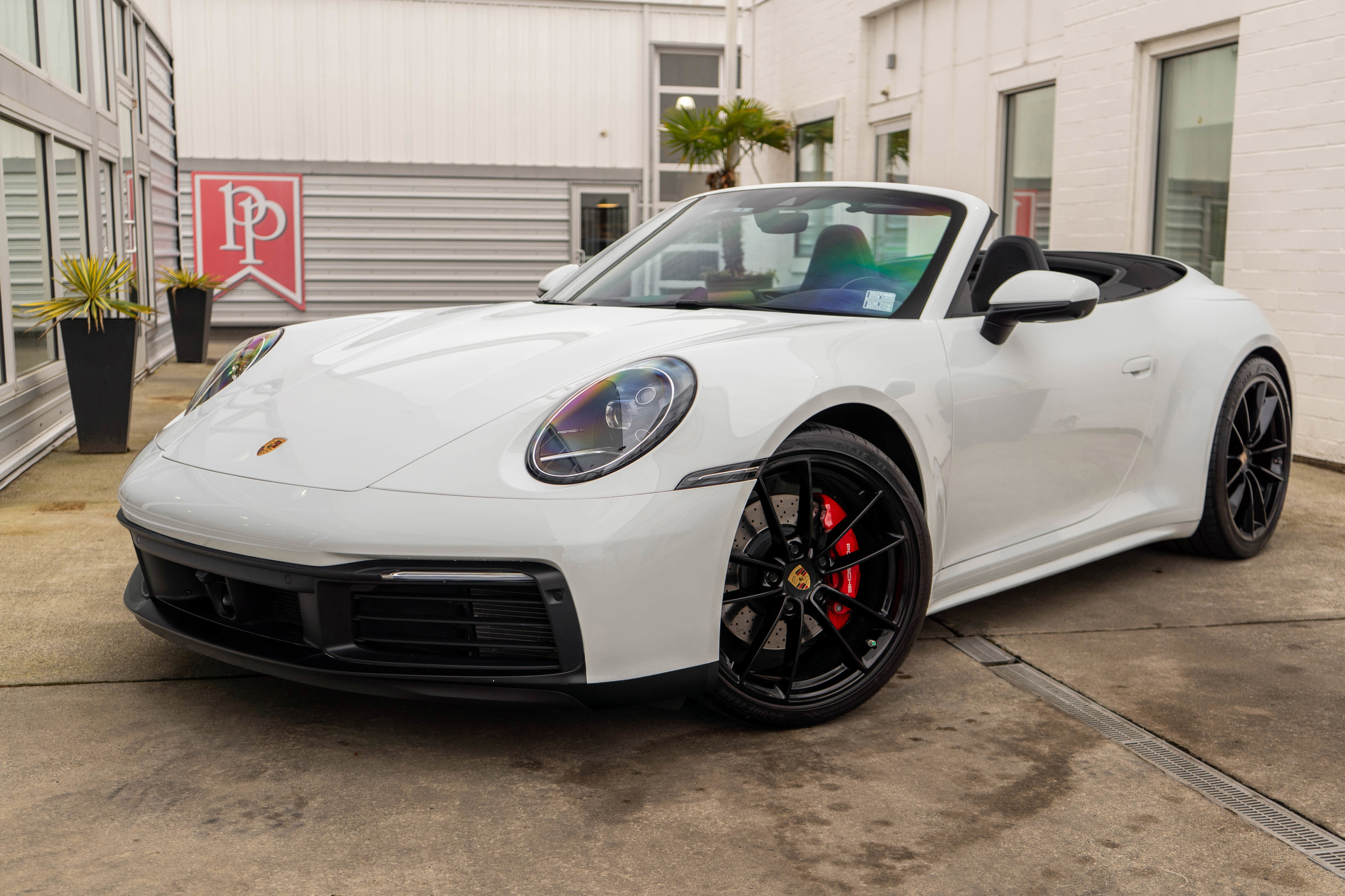 Used 2020 Porsche 911 Carrera 4S image 4