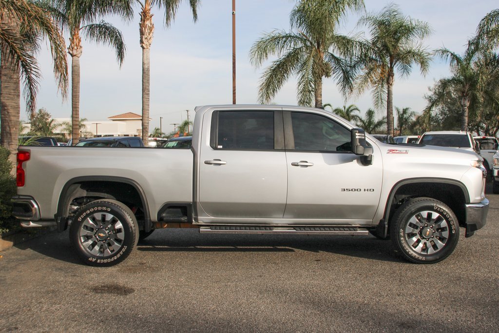 Used 2021 Chevrolet Silverado 3500 LT w/ Convenience Package image 11