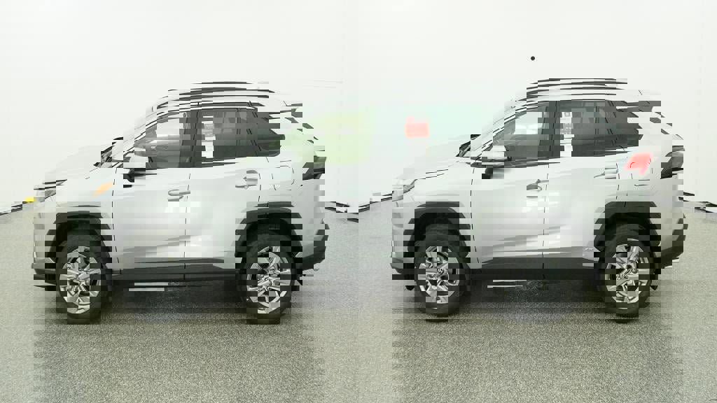 New 2025 Toyota RAV4 XLE image 3