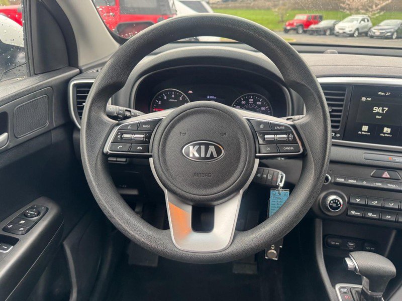 Used 2020 Kia Sportage LX image 11