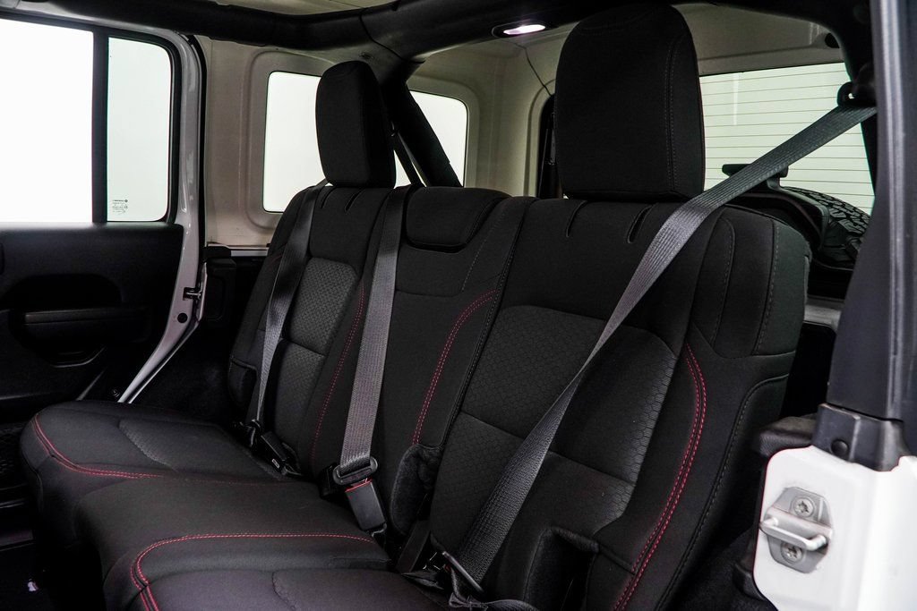 Used 2022 Jeep Wrangler Unlimited Rubicon AWD/4WD image 44