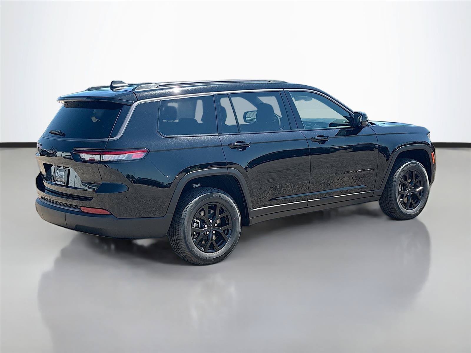 New 2026 Jeep Grand Cherokee L 4WD image 13