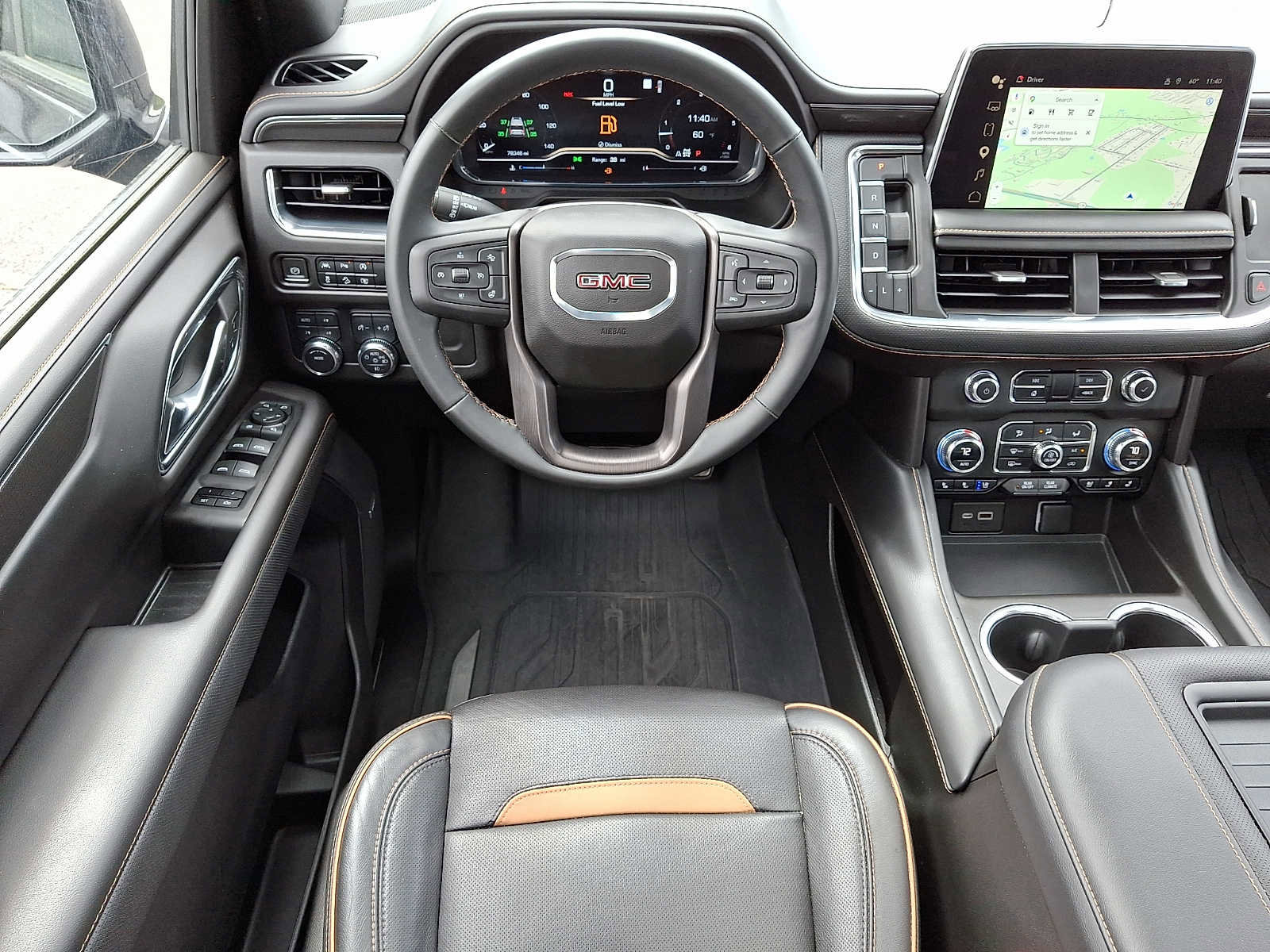 Used 2023 GMC Yukon AT4 w/ AT4 Premium Package AWD/4WD image 13