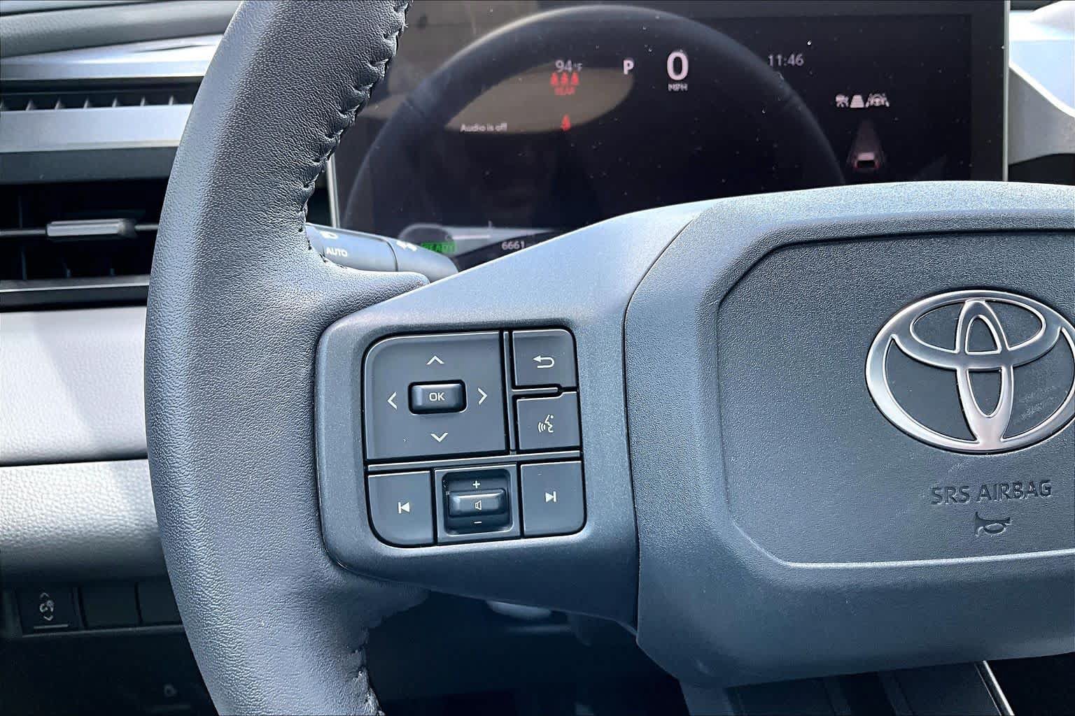 Used 2026 Toyota RAV4 SE FWD image 24