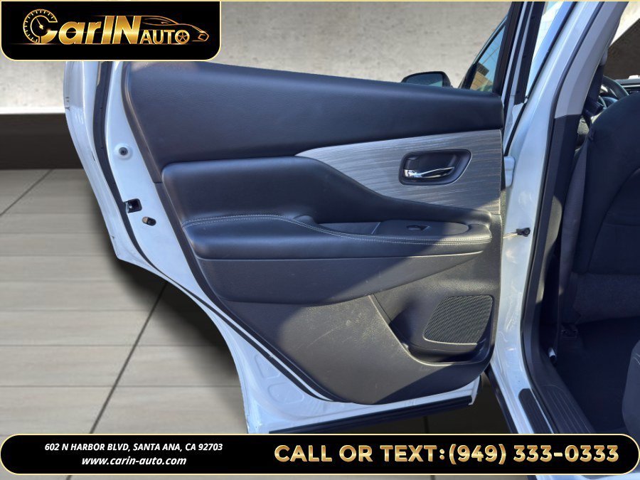 Used 2017 Nissan Murano S w/ Navigation Package FWD image 15