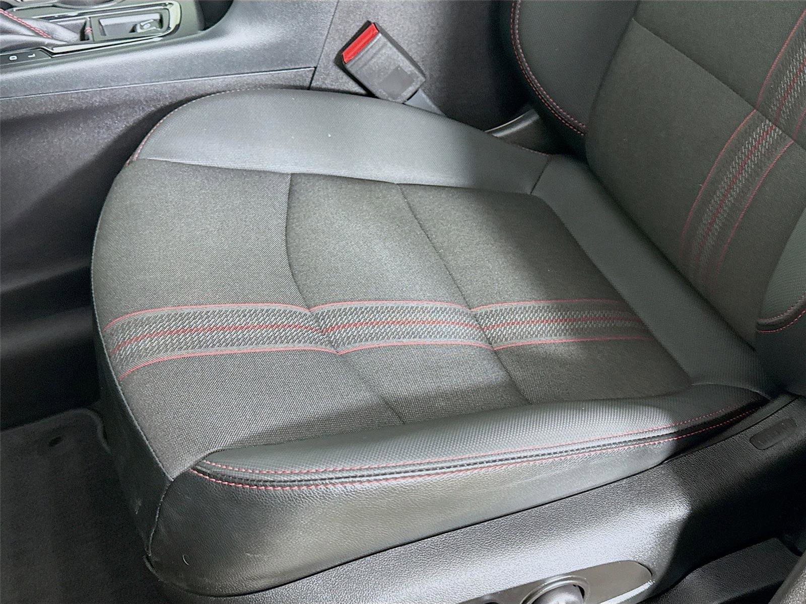 Used 2024 Chevrolet Equinox RS image 20