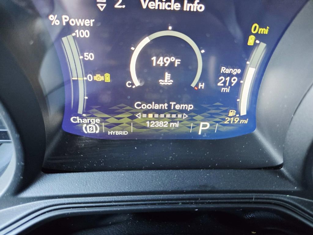 Used 2025 Jeep Wrangler Unlimited Sahara image 24