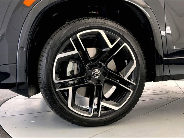 New 2026 Volkswagen Tiguan SEL R-Line AWD/4WD image 11