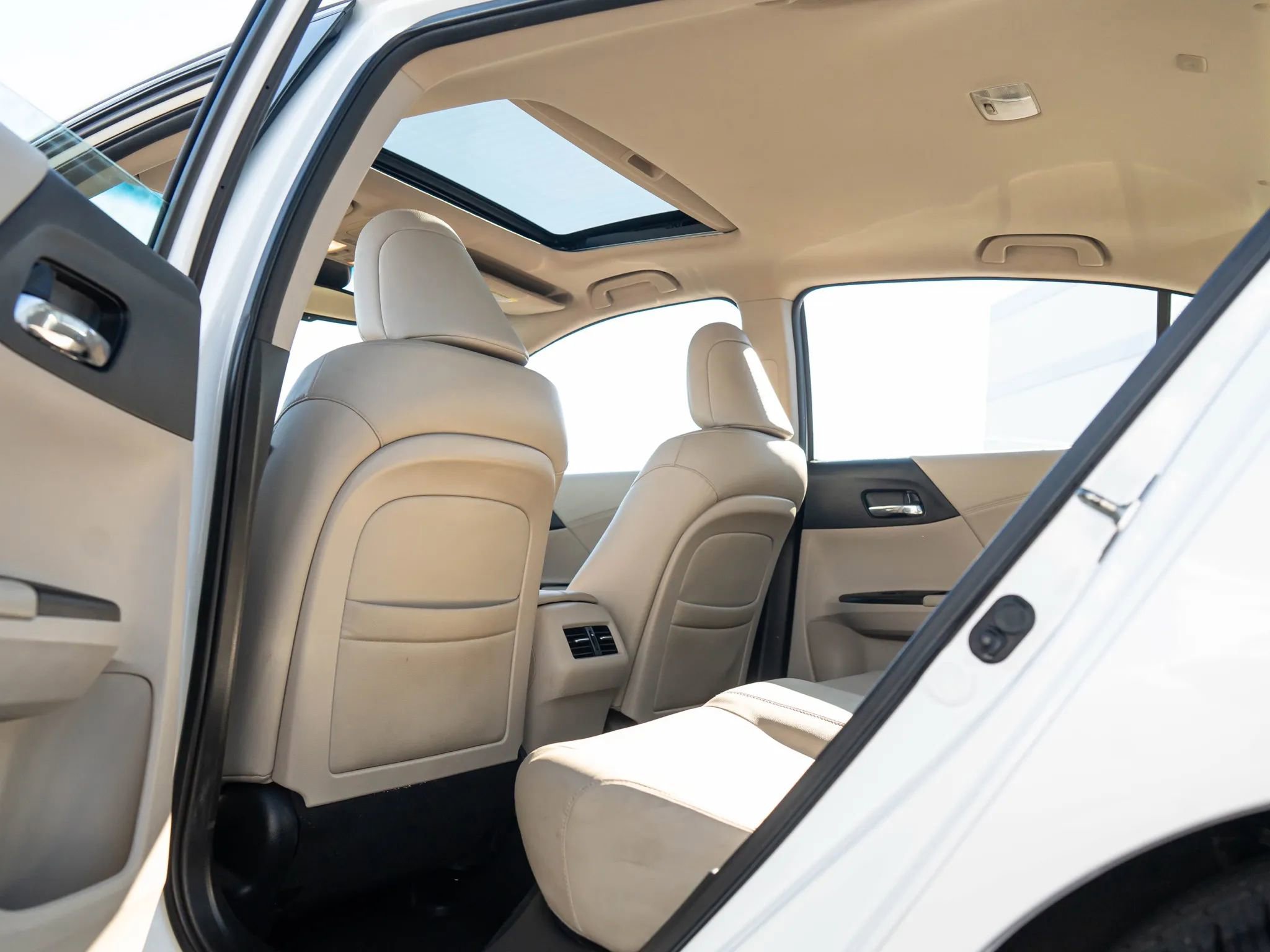 Used 2013 Honda Accord EX-L image 24