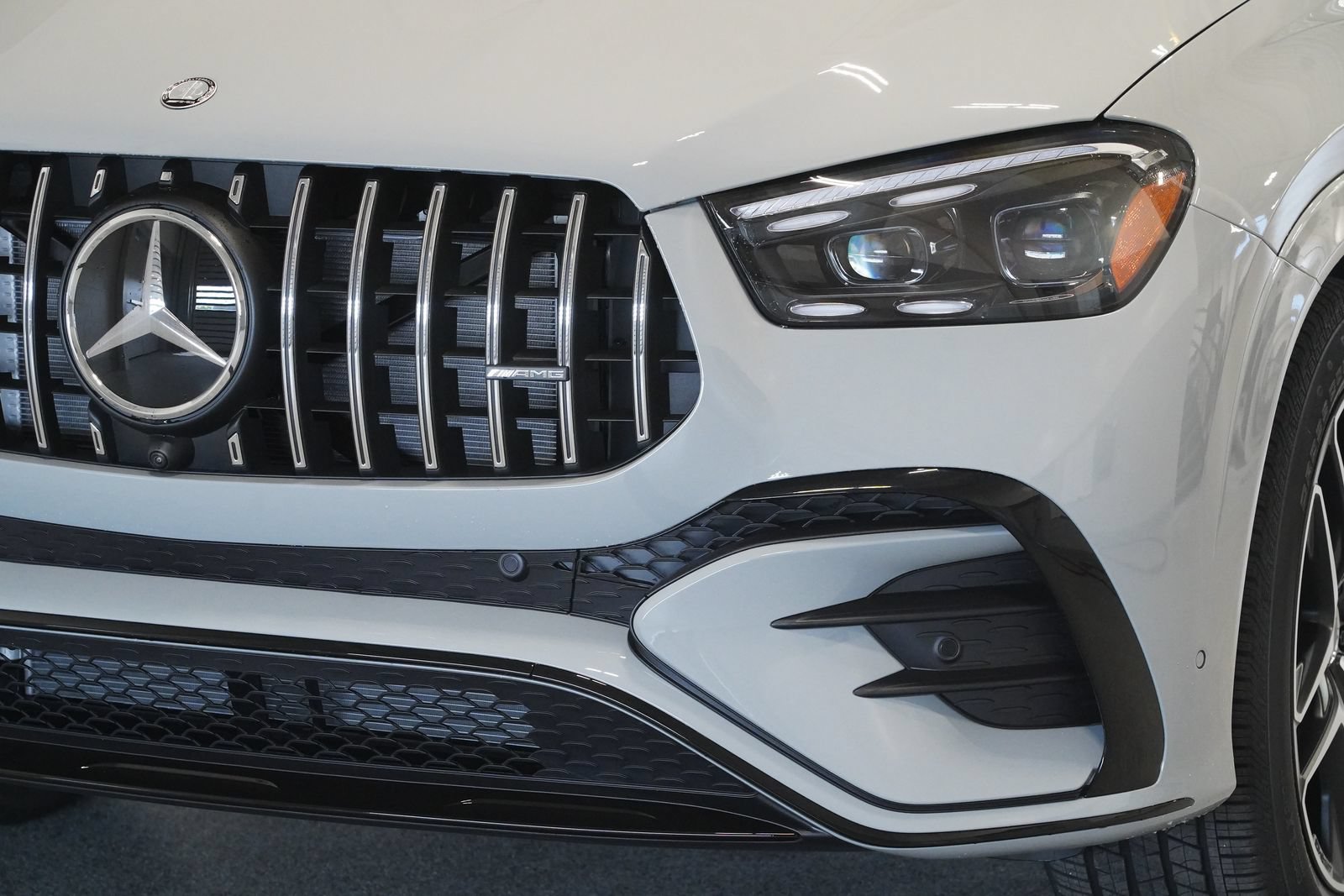 New 2026 Mercedes-Benz GLE 53 AMG 4MATIC Coupe image 8