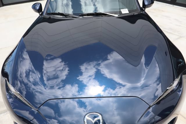 Used 2025 MAZDA MX-5 Miata RF Grand Touring RWD image 12