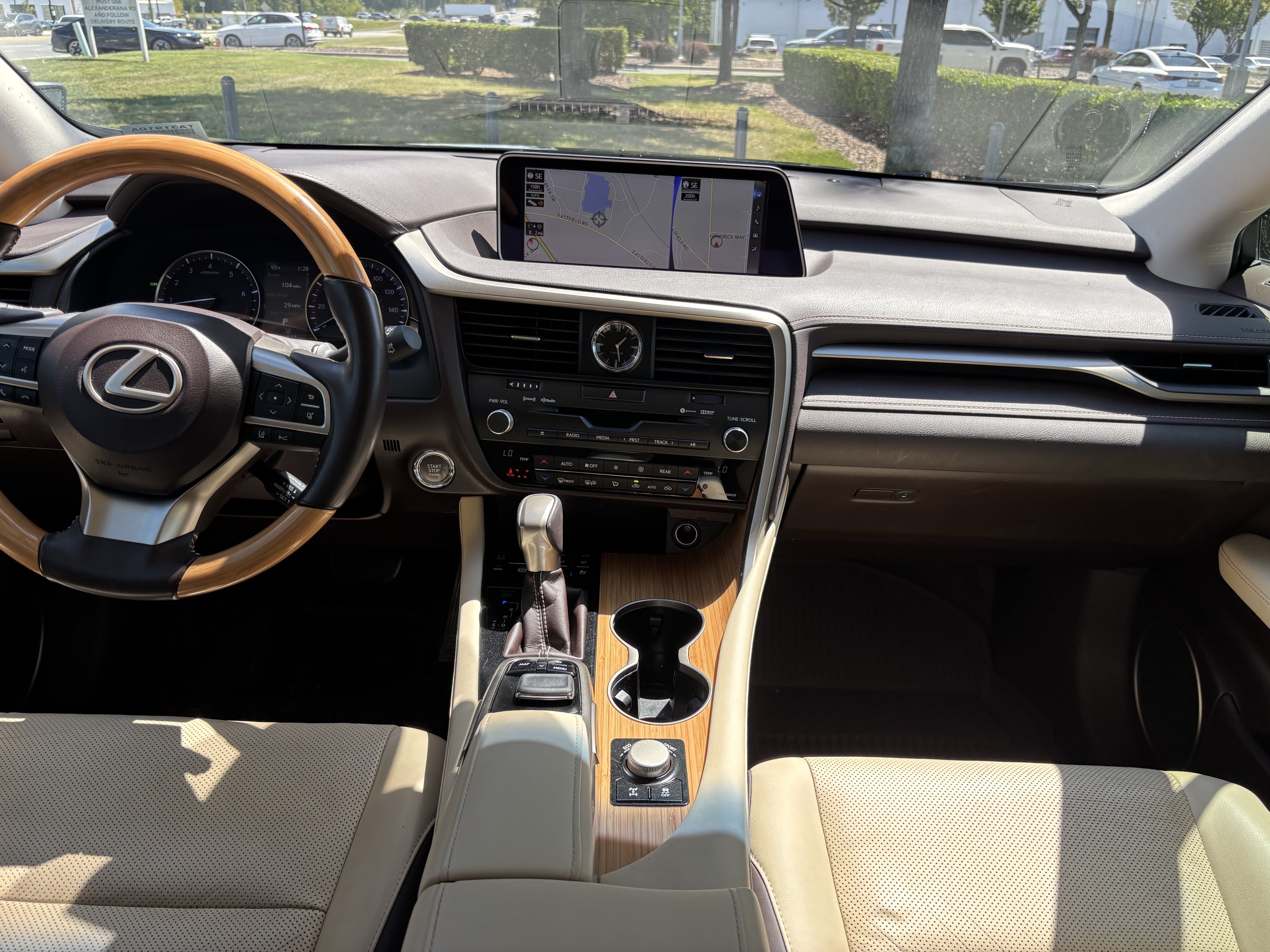 Used 2019 Lexus RX 350L AWD image 32