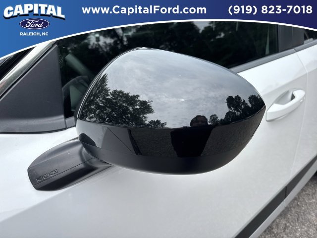 Used 2025 Nissan Kicks SV w/ SV Premium Package FWD image 12