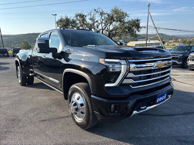 New 2026 Chevrolet Silverado 3500 High Country w/ High Country Premium Package image 3