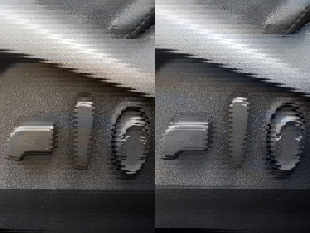 Used 2020 Subaru Outback Limited w/ Popular Package #2 image 15