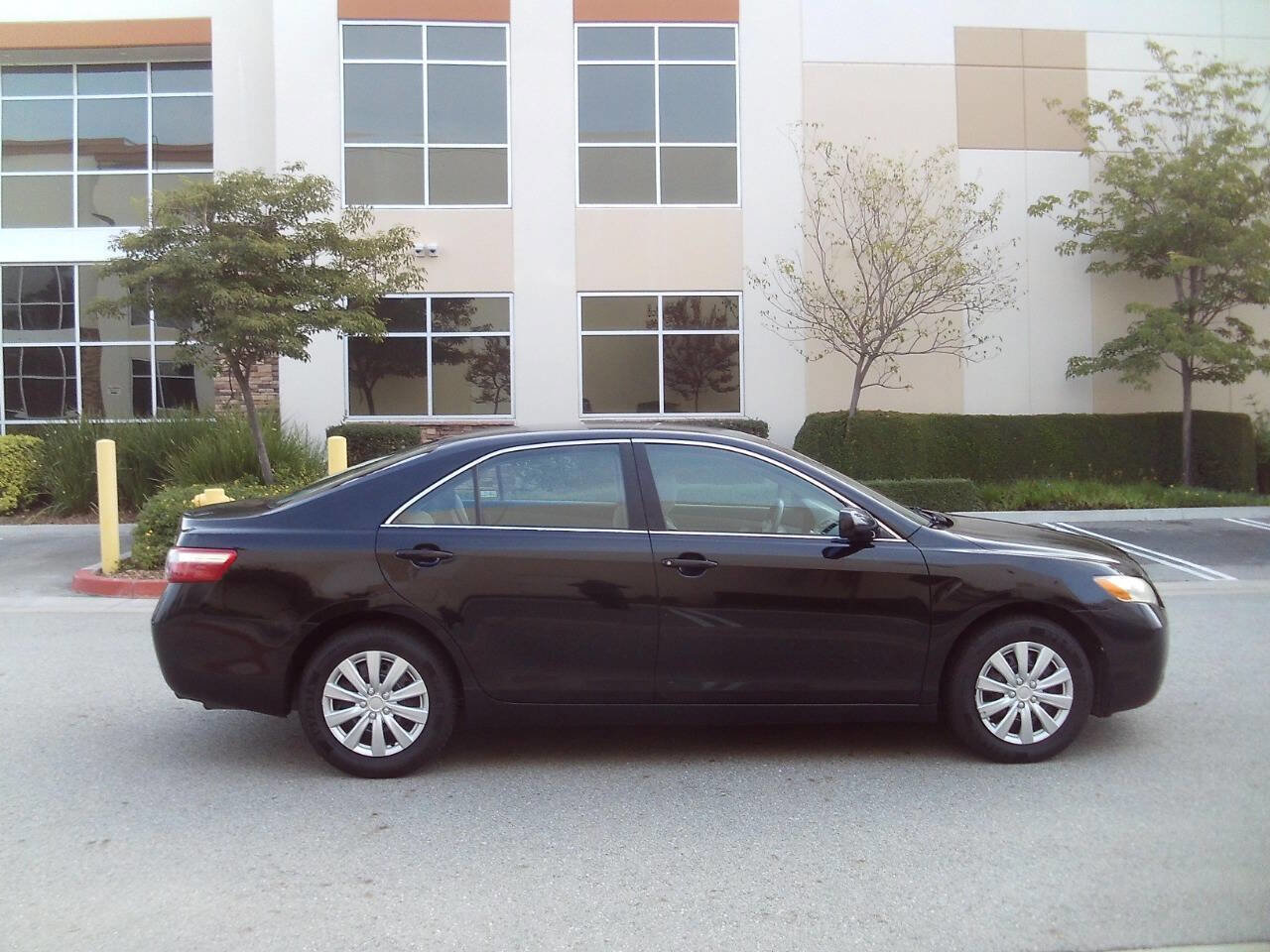 Used 2009 Toyota Camry LE image 5