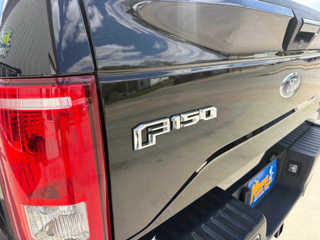Used 2016 Ford F150 XLT w/ Equipment Group 302A Luxury AWD/4WD image 22