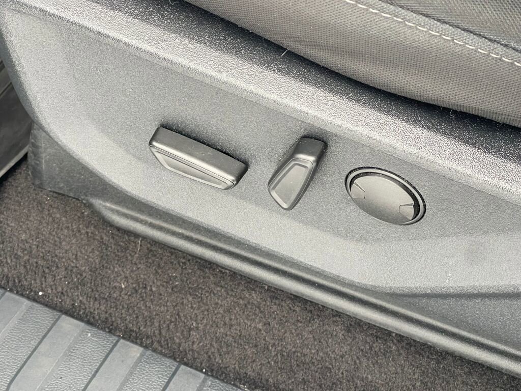 Used 2022 Ford F150 XLT w/ Equipment Group 302A High image 11