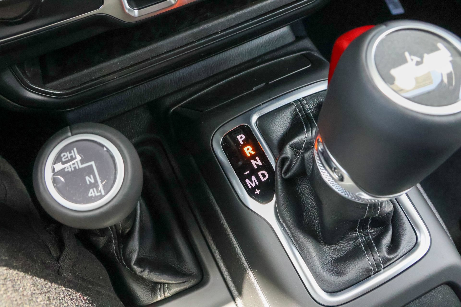 New 2026 Jeep Wrangler Unlimited Sahara AWD/4WD image 25