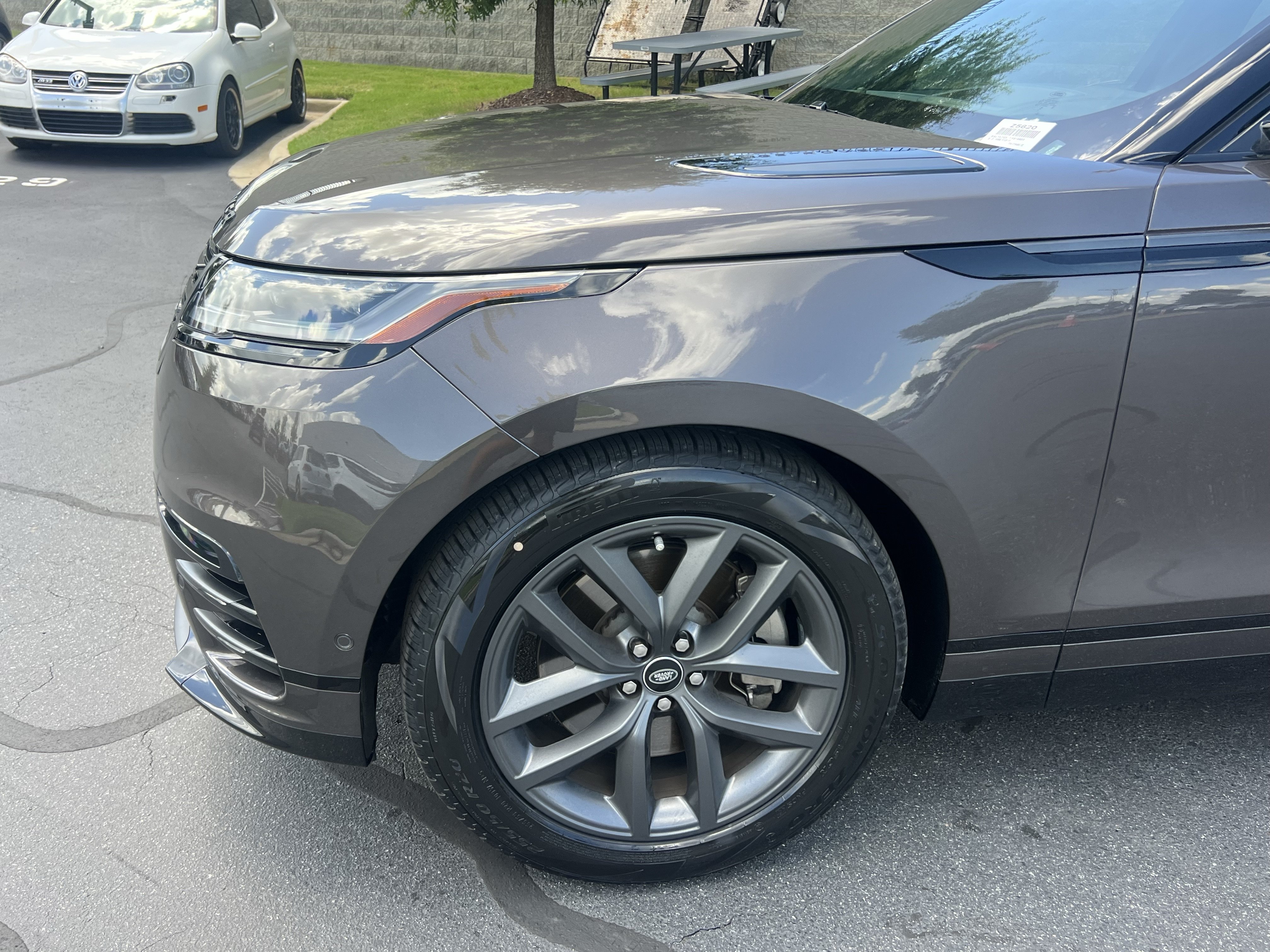 Certified 2026 Land Rover Range Rover Velar Dynamic SE AWD/4WD image 13