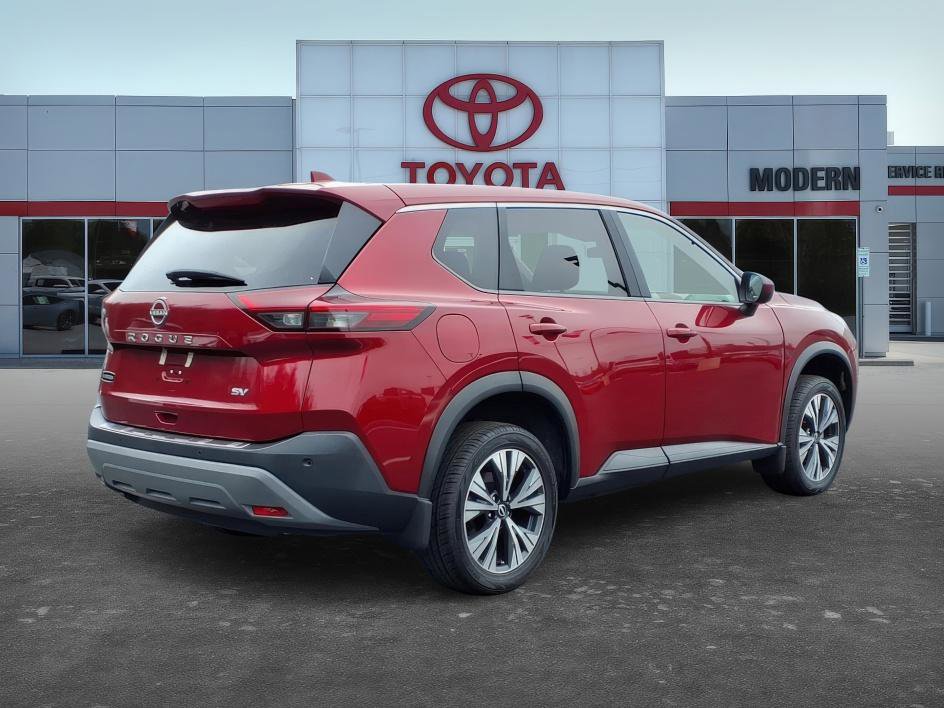 Used 2023 Nissan Rogue SV image 6