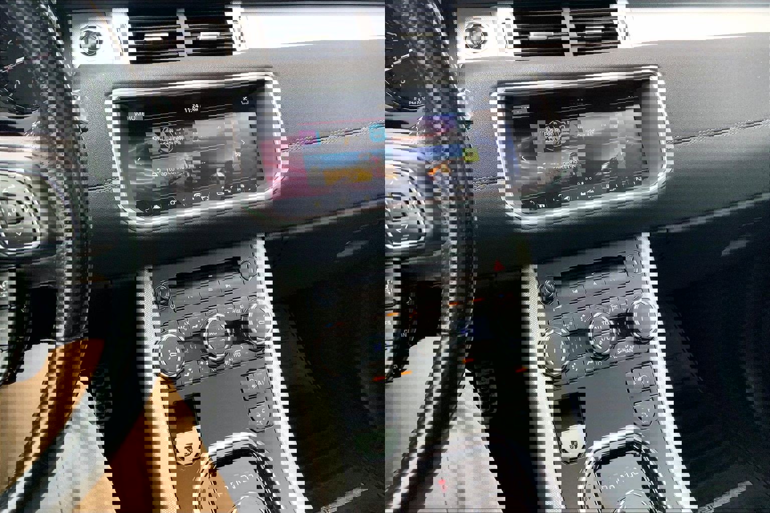 Used 2017 Land Rover Range Rover Evoque HSE Dynamic image 8