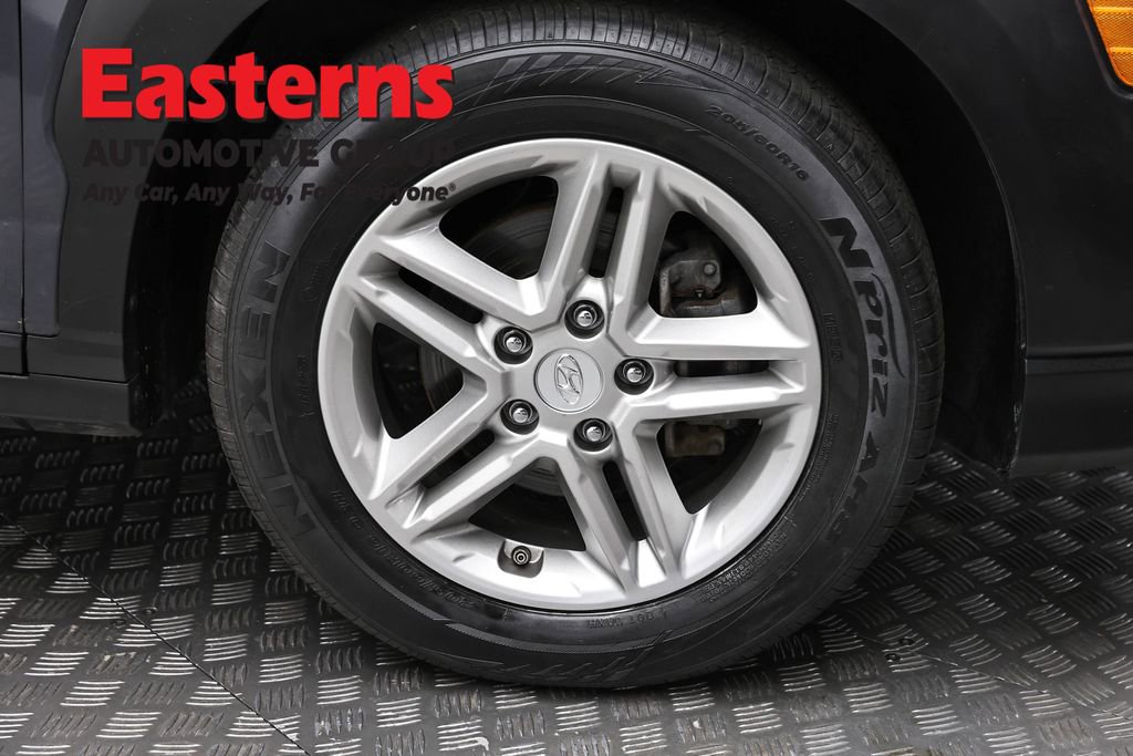 Used 2019 Hyundai Kona SE image 30