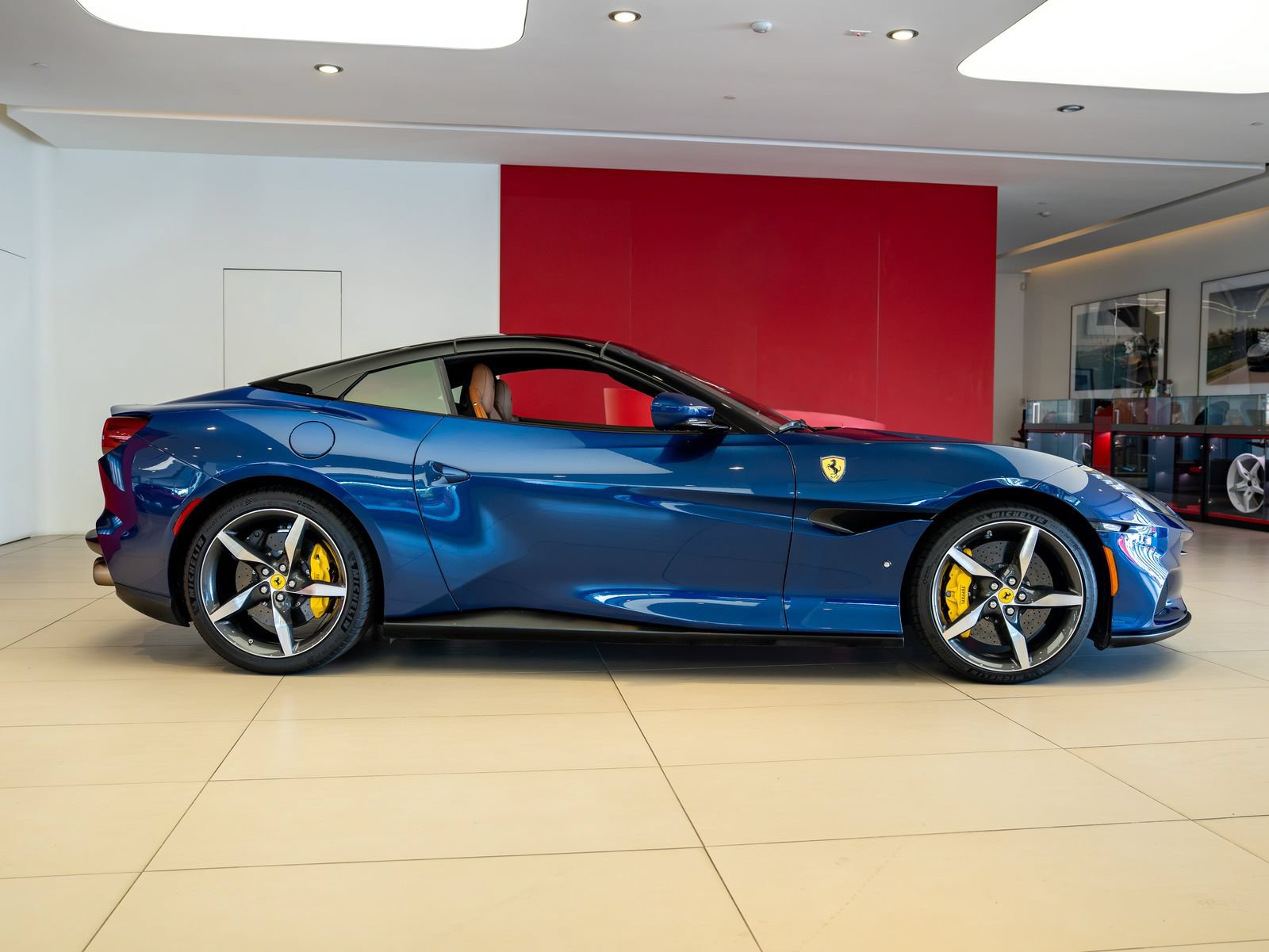 Certified 2023 Ferrari Portofino M RWD image 34