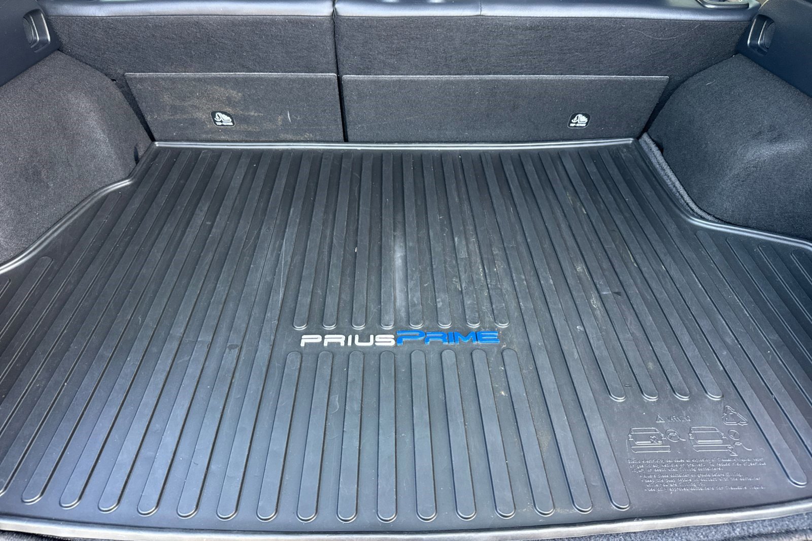 Used 2020 Toyota Prius Prime Limited w/ Carpet Mat Package FWD image 12