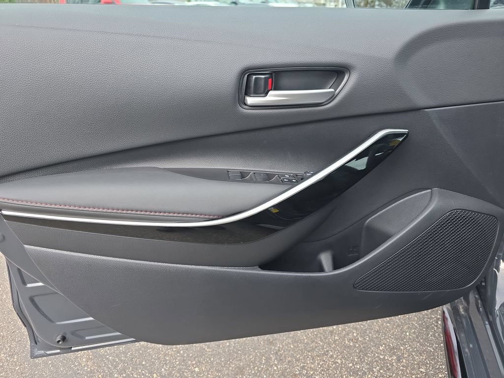 Used 2026 Toyota Corolla XSE FWD image 28