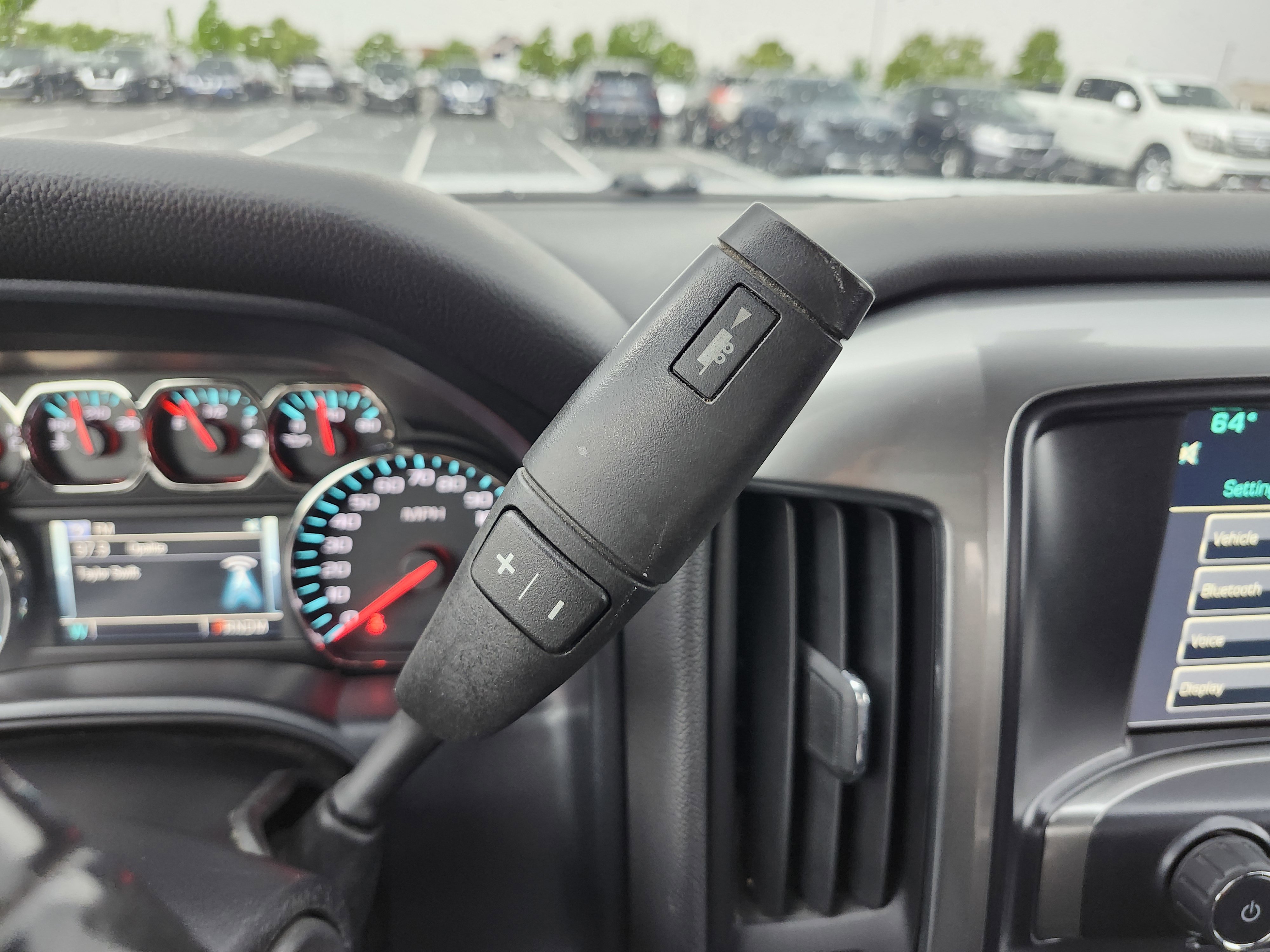 Used 2015 Chevrolet Silverado 1500 LT AWD/4WD image 8