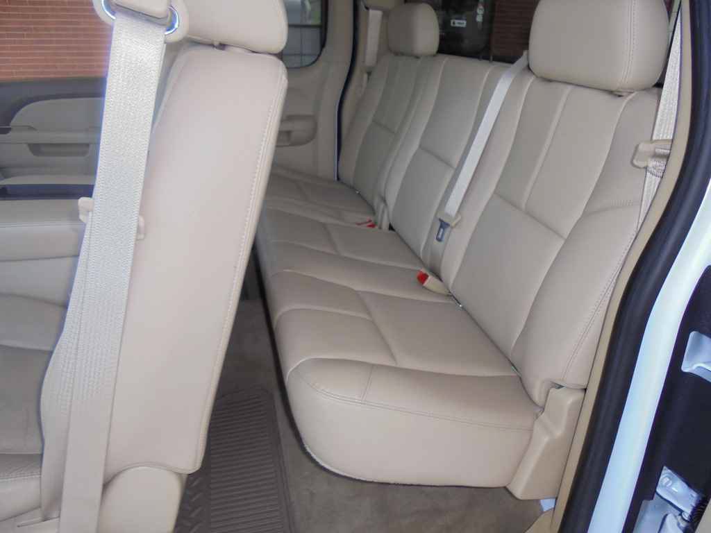 Used 2011 Chevrolet Silverado 1500 LTZ w/ LTZ Plus Package AWD/4WD image 9