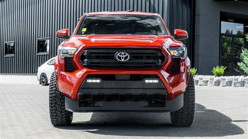Used 2024 Toyota Tacoma SR5 AWD/4WD image 4