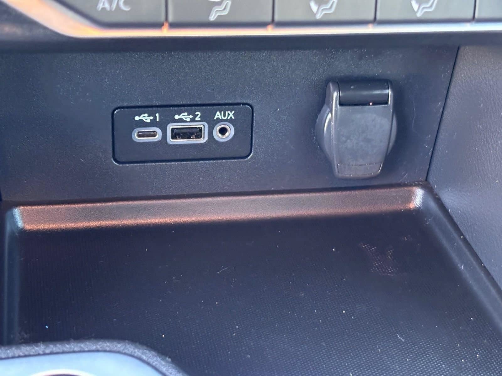 Used 2023 Nissan Sentra SV FWD image 31