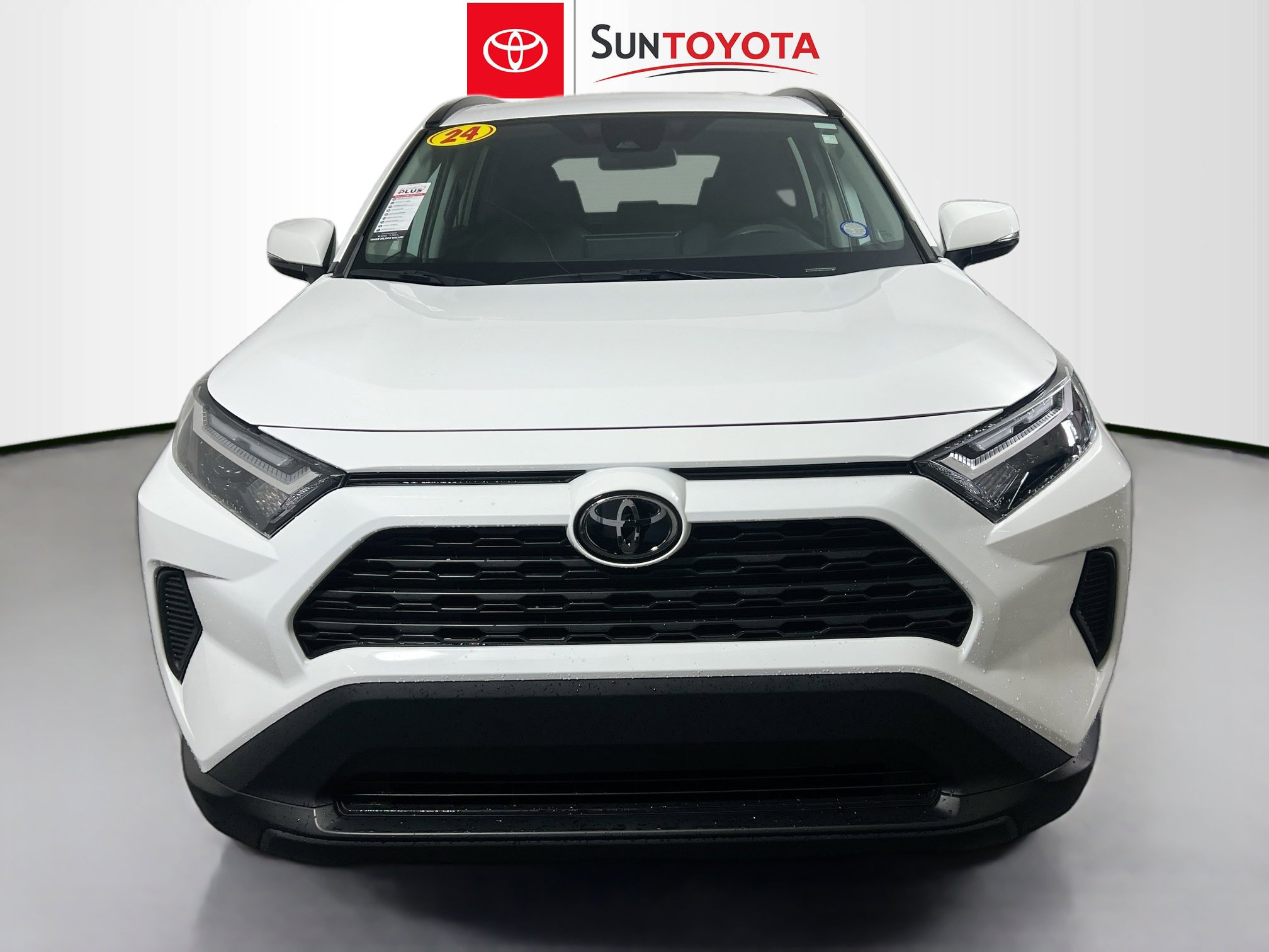Used 2024 Toyota RAV4 XLE image 10