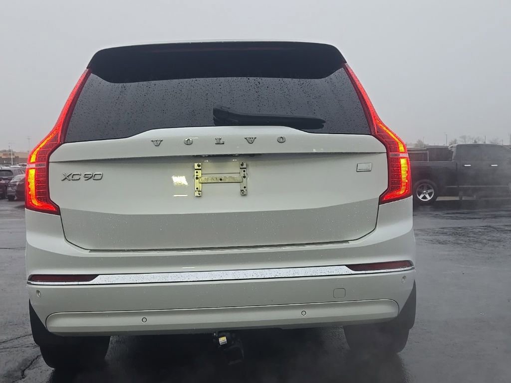Used 2023 Volvo XC90 T8 Ultimate AWD/4WD image 6