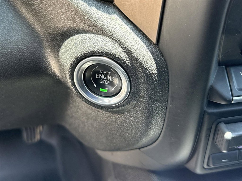 Used 2022 Chevrolet Silverado 3500 High Country image 16