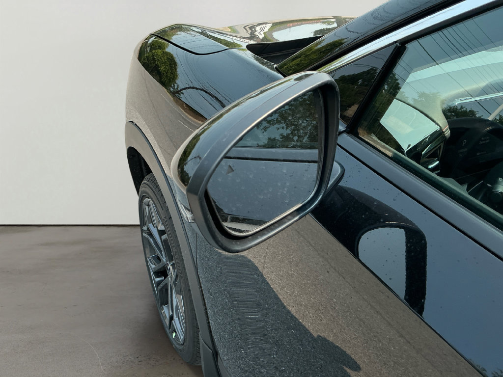 New 2026 Nissan Kicks SR w/ SR Premium Package FWD image 11
