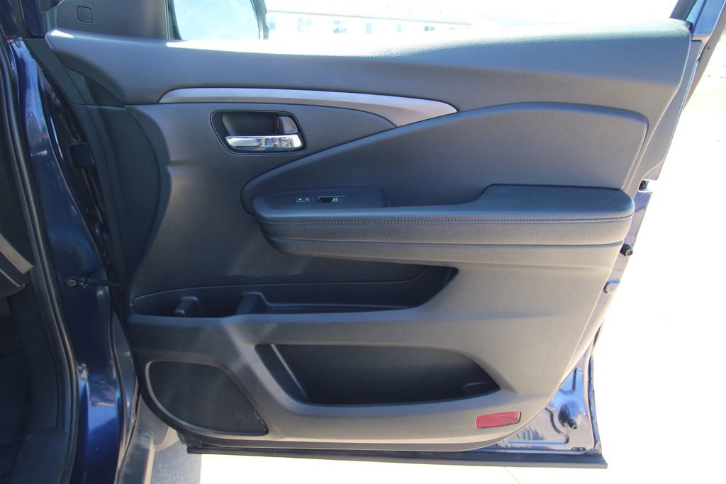 Used 2021 Honda Passport EX-L image 43