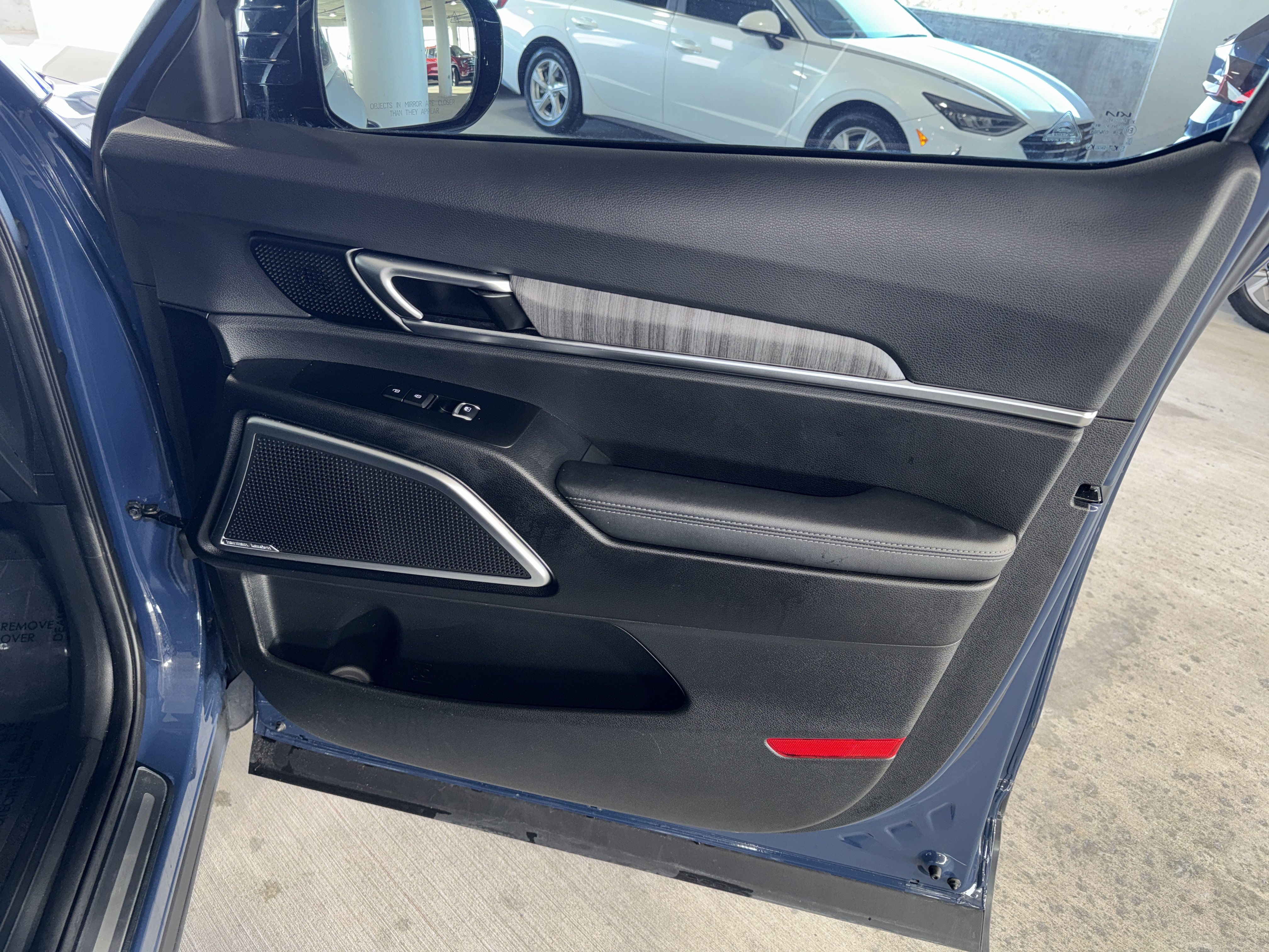 Used 2023 Kia Telluride SX Prestige image 9