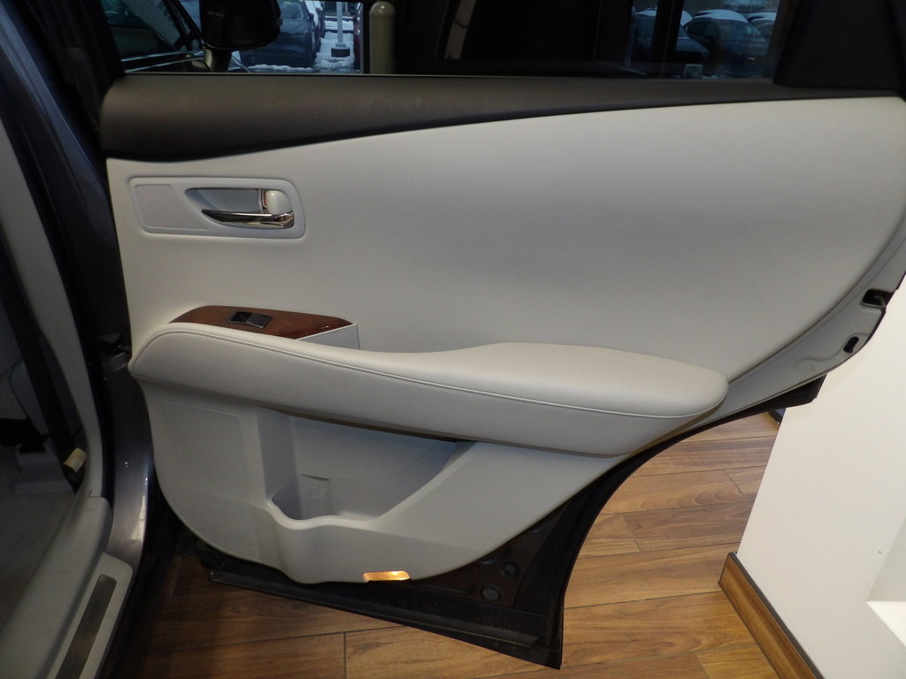 Used 2012 Lexus RX 350 FWD image 16