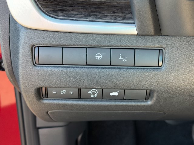 Certified 2026 Nissan Rogue Platinum w/ Tech Package AWD/4WD image 13