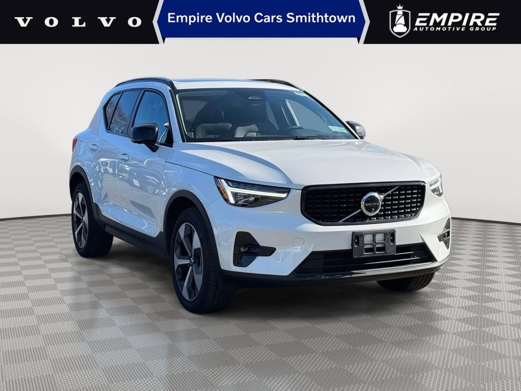Certified 2026 Volvo XC40 B5 Plus w/ Protection Package Premier