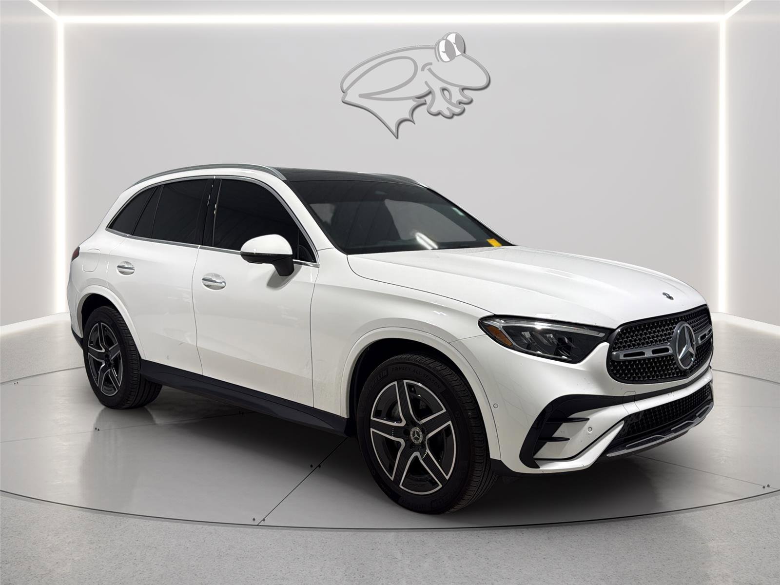 Used 2025 Mercedes-Benz GLC 300 4MATIC image 7
