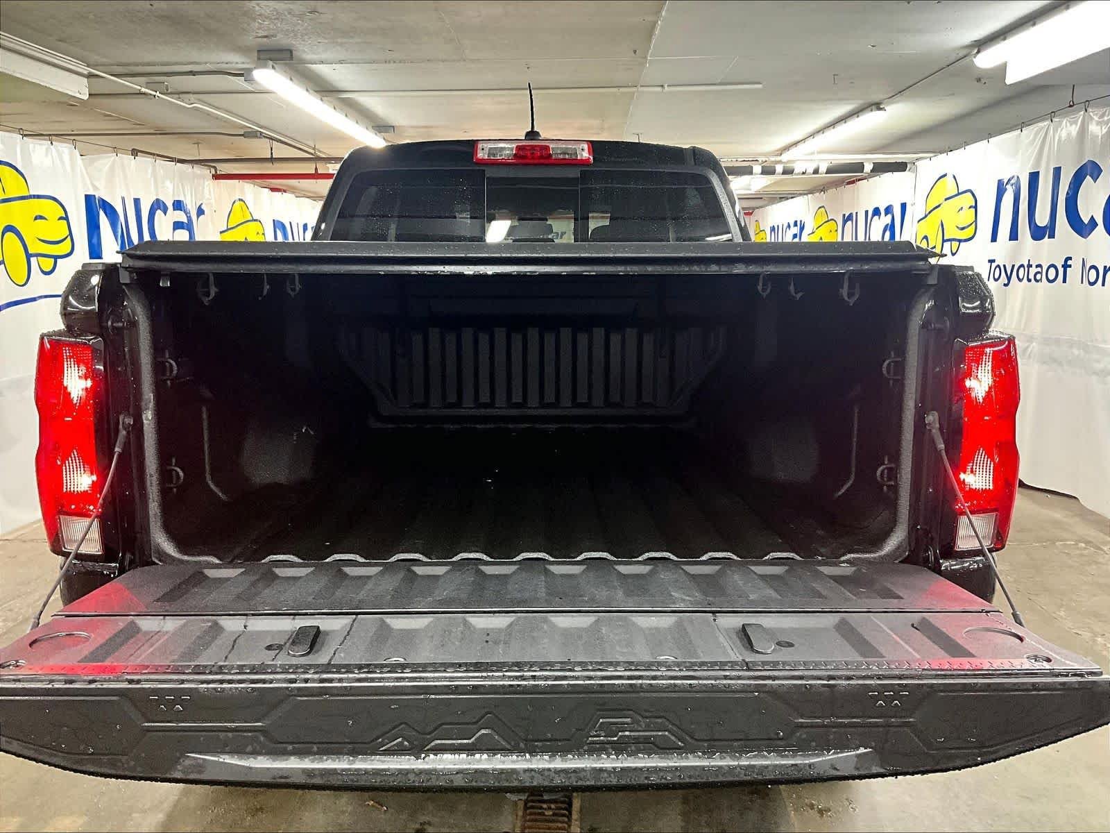 Used 2023 Chevrolet Colorado LT w/ LT Convenience Package AWD/4WD image 31