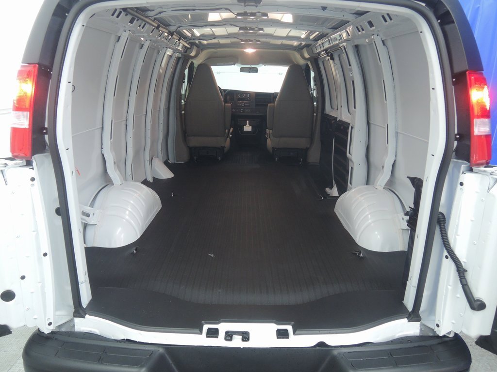 New 2026 Chevrolet Express 2500 Work Van w/ Driver Convenience Package image 27