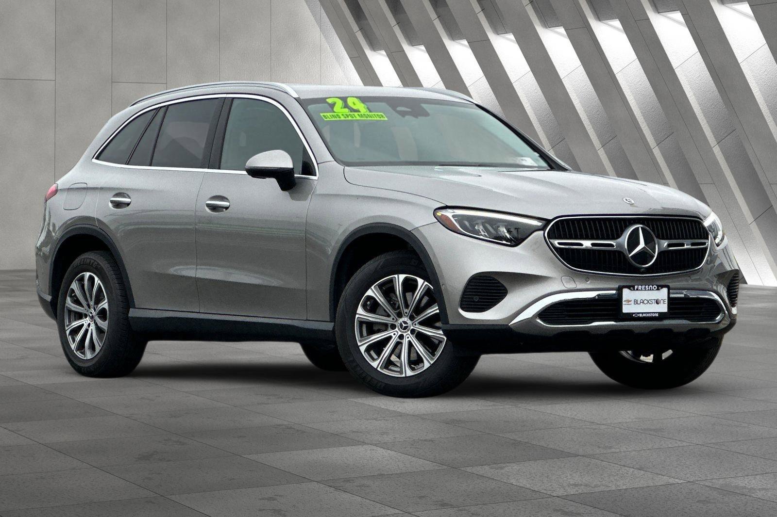 Used 2024 Mercedes-Benz GLC 300 w/ Winter Package image 3