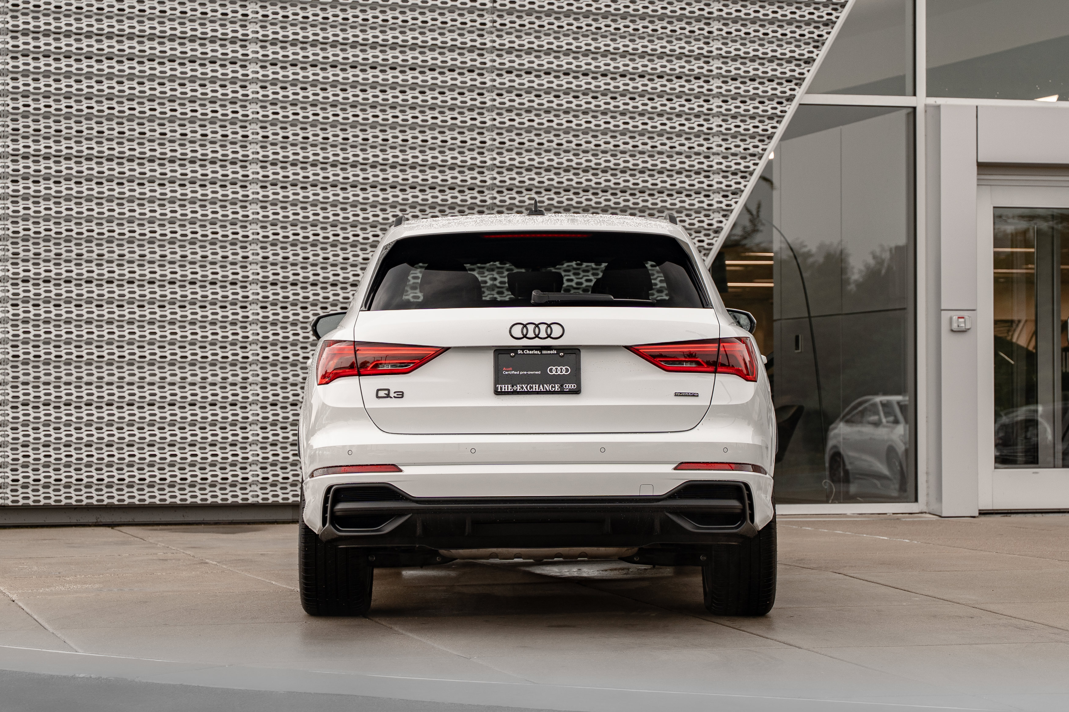 Certified 2025 Audi Q3 2.0T Premium w/ Convenience Package AWD/4WD image 24