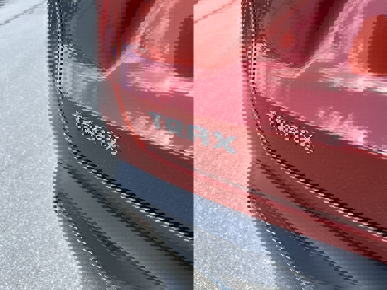 Used 2024 Chevrolet Trax ACTIV w/ Sunroof Package image 11